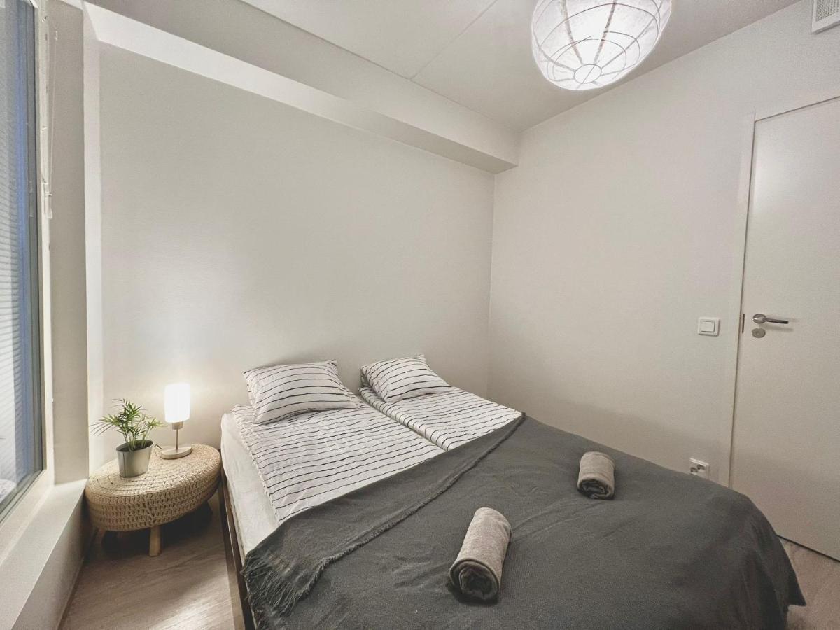 Easy Stay Rooms & Apartments Near Airport Βάνταα Εξωτερικό φωτογραφία