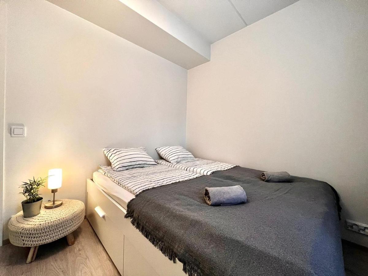 Easy Stay Rooms & Apartments Near Airport Βάνταα Εξωτερικό φωτογραφία