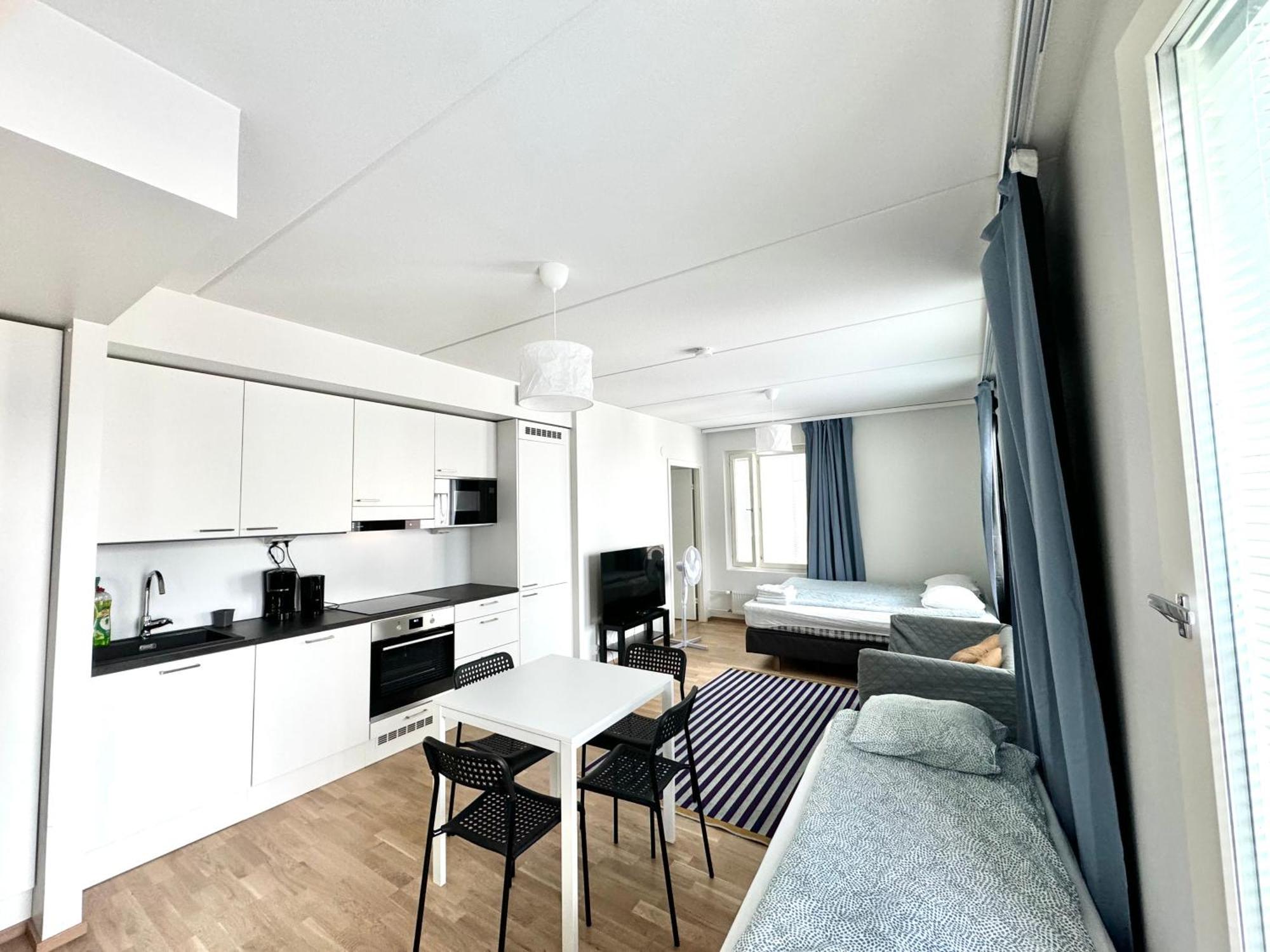 Easy Stay Rooms & Apartments Near Airport Βάνταα Εξωτερικό φωτογραφία