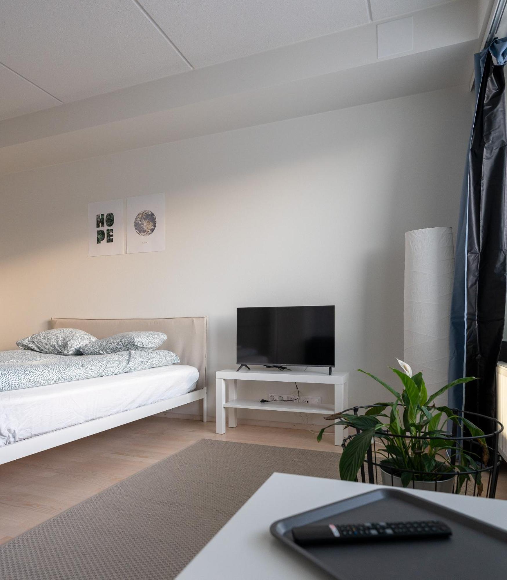 Easy Stay Rooms & Apartments Near Airport Βάνταα Εξωτερικό φωτογραφία